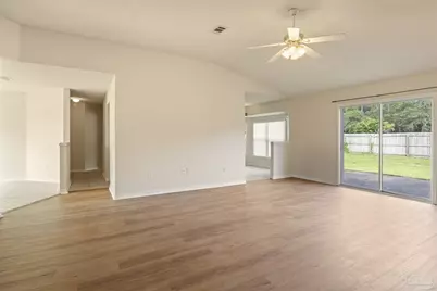 640 Buoy Dr, Pensacola, FL 32507 - Photo 6