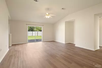 640 Buoy Dr, Pensacola, FL 32507 - Photo 4
