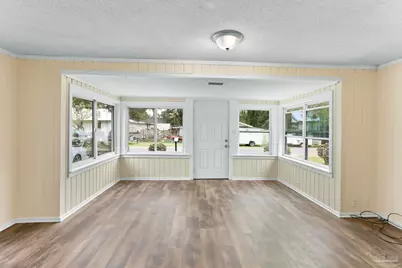 615 N Wentworth St, Pensacola, FL 32505 - Photo 2