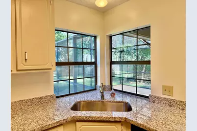 1516 Portside Dr, Gulf Breeze, FL 32563 - Photo 10