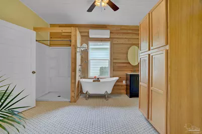 1505 W Garden St, Pensacola, FL 32502 - Photo 8