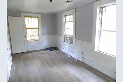204 N E St #A, B, C, Pensacola, FL 32501 - Photo 28