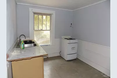 204 N E St #A, B, C, Pensacola, FL 32501 - Photo 30