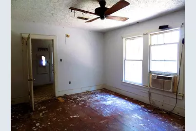 204 N E St #A, B, C, Pensacola, FL 32501 - Photo 10