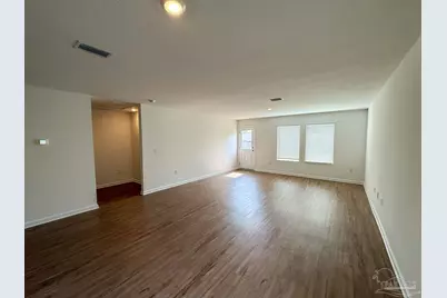 4615 Carlstrom Ln, Pensacola, FL 32507 - Photo 4