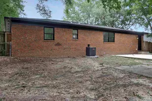 7075 Ben Sasser Dr, Pensacola, FL 32526 - Photo 46