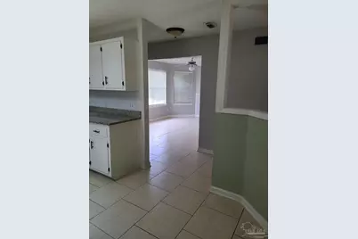9024 Caribbean Dr, Pensacola, FL 32506 - Photo 4