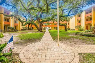 209 W Miracle Strip Parkway, Mary Esther, FL 32569 - Photo 4