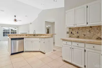 5049 Lantana Dr, Gulf Breeze, FL 32563 - Photo 14