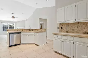 5049 Lantana Dr, Gulf Breeze, FL 32563 - Photo 14