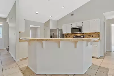 5049 Lantana Dr, Gulf Breeze, FL 32563 - Photo 12