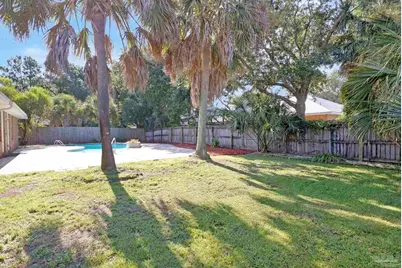 5049 Lantana Dr, Gulf Breeze, FL 32563 - Photo 70