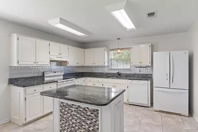 9277 Hansel Dr, Navarre, FL 32566 - Photo 16