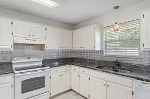 9277 Hansel Dr, Navarre, FL 32566 - Photo 18