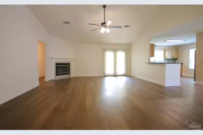 4631 Northpointe Cir, Pensacola, FL 32514 - Photo 2