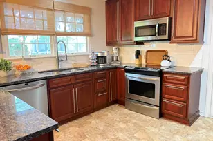 208 Hibiscus Ave, Gulf Breeze, FL 32561 - Photo 16