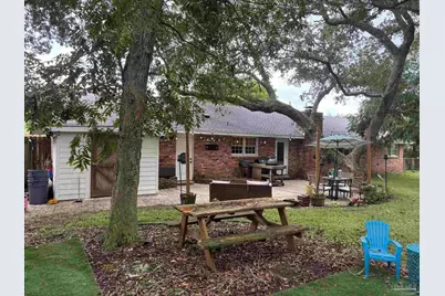 208 Hibiscus Ave, Gulf Breeze, FL 32561 - Photo 2