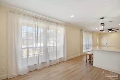 5431 Tomlinson Dr, Pensacola, FL 32526 - Photo 16