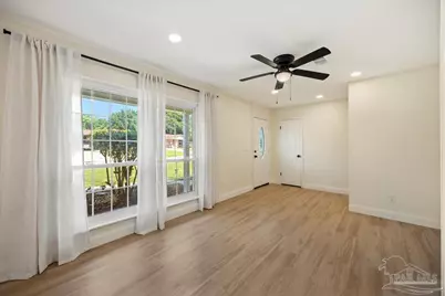 5431 Tomlinson Dr, Pensacola, FL 32526 - Photo 8