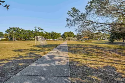 1515 E Lakeview Ave, Pensacola, FL 32503 - Photo 38