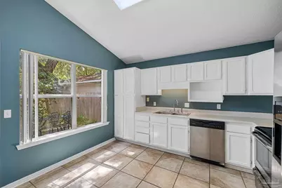 6146 The Oaks Ln, Pensacola, FL 32504 - Photo 16