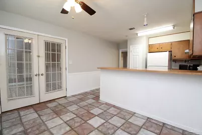 5250 Powrie Dr, Pensacola, FL 32504 - Photo 6