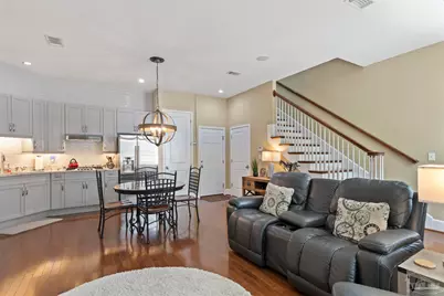 207 W Jackson St #11, Pensacola, FL 32501 - Photo 6
