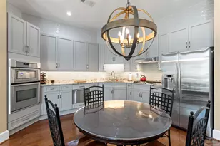 207 W Jackson St, Pensacola, FL 32501 - Photo 8