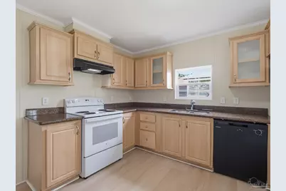 811 N D St, Pensacola, FL 32501 - Photo 16