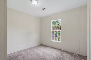 811 N D St, Pensacola, FL 32501 - Photo 26