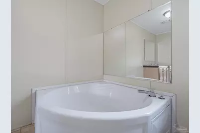 811 N D St, Pensacola, FL 32501 - Photo 34