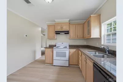 811 N D St, Pensacola, FL 32501 - Photo 20