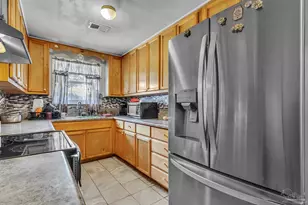 1815 W Wright St, Pensacola, FL 32502 - Photo 6