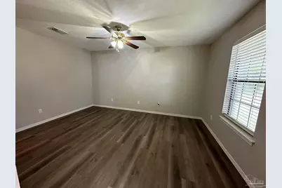 10150 Candlestick Ln, Pensacola, FL 32514 - Photo 8
