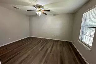 10150 Candlestick Ln, Pensacola, FL 32514 - Photo 8