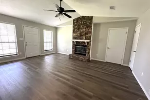 10150 Candlestick Ln, Pensacola, FL 32514 - Photo 4
