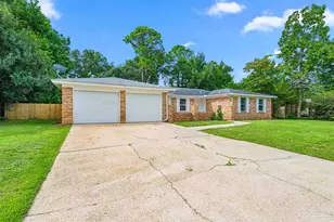 5407 Admiral Doyle Dr, Pensacola, FL 32506 - Photo 1