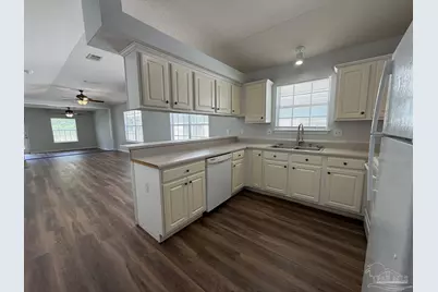 1229 Brownfield Rd, Pensacola, FL 32526 - Photo 12