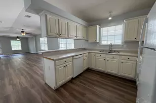 1229 Brownfield Rd, Pensacola, FL 32526 - Photo 12