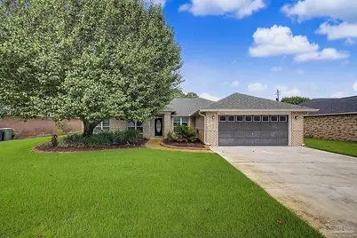1682 Beachside Dr, Pensacola, FL 32506 - Photo 2
