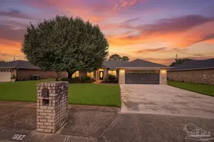 1682 Beachside Dr, Pensacola, FL 32506 - Photo 1