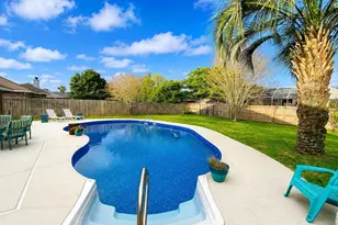 1406 Connemara Cir, Gulf Breeze, FL 32563 - Photo 2