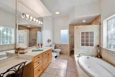 920 N 19th Ave, Pensacola, FL 32501 - Photo 18
