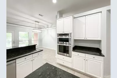 9678 Westgate Cir, Pensacola, FL 32507 - Photo 8