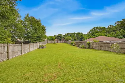 2202 Waltham St, Pensacola, FL 32505 - Photo 2