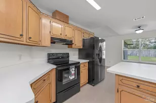9568 Brentwood Blvd, Navarre, FL 32566 - Photo 14