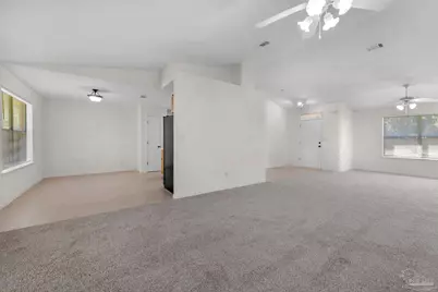 9568 Brentwood Blvd, Navarre, FL 32566 - Photo 8