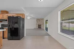 9568 Brentwood Blvd, Navarre, FL 32566 - Photo 10