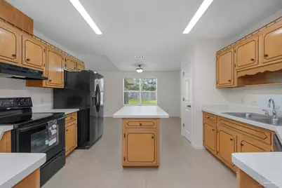 9568 Brentwood Blvd, Navarre, FL 32566 - Photo 12