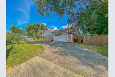 8047 Charter Oaks Dr, Pensacola, FL 32514 - Photo 22